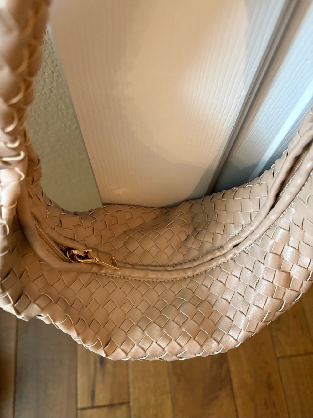 Urban Outfitters Neutral Beige Woven Hobo Bag - Picture 4 of 6